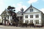 新潟県政記念館（旧新潟県会議事堂）