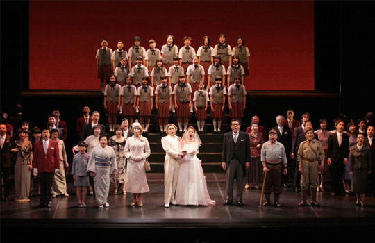 オペラ「てかがみ」2012年新潟公演の様子