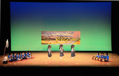 見附市文化ホール「アルカディア」で行われる公演