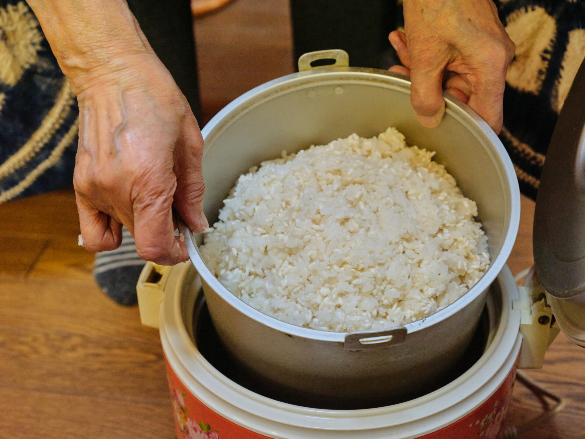 村上の飯ずし作り